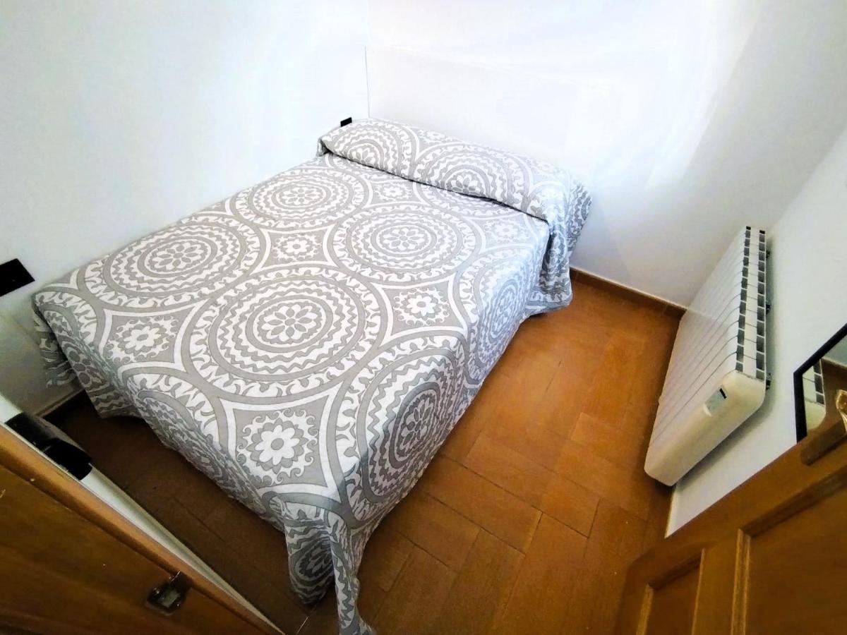 Puerta Del Sol - Apartamento Para 4 Madrid Kültér fotó